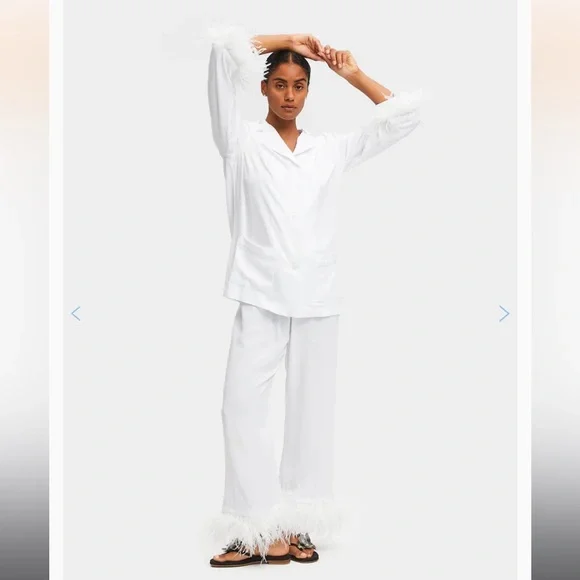 Sleeper Party Pajamas Set with Detachable Ostrich Feathers in White